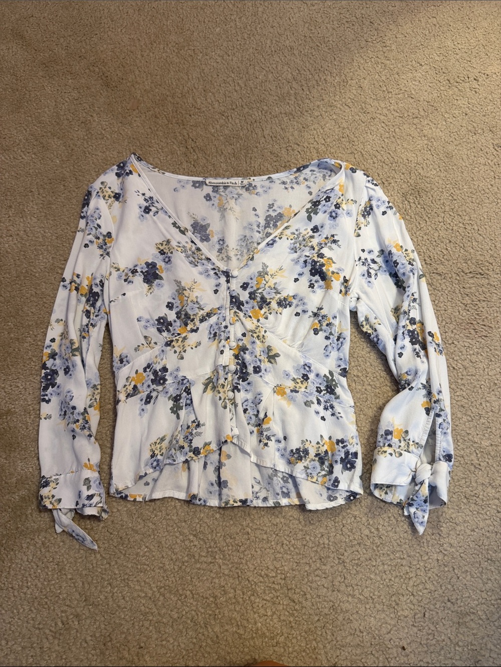 Abercrombie & Fitch White Floral V-Neck Ruffle Blouse